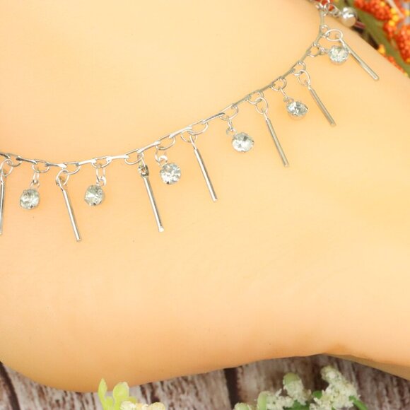 "Dainty Anklet for Women – Elegant Everyday Jewelry & Perfect Gift | MLCRC1760 - Picture 3 of 10